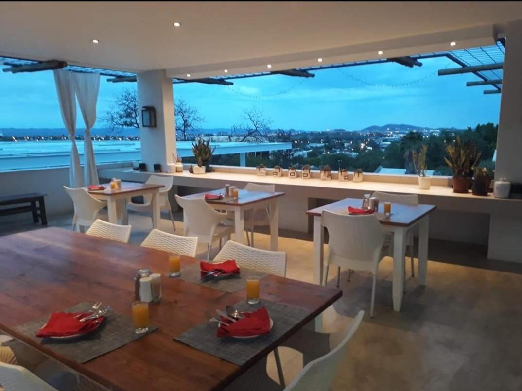 Villa Vista Guesthouse, Windhoek, Namibia Εξωτερικό φωτογραφία