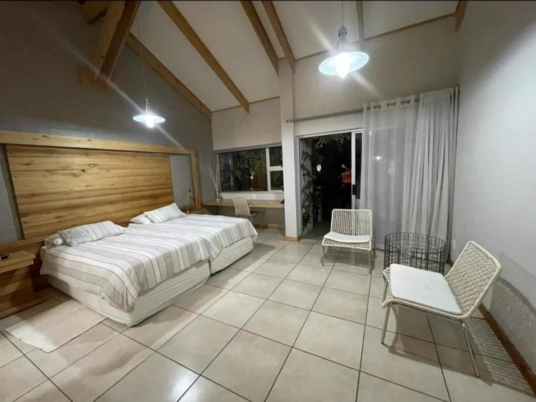 Villa Vista Guesthouse, Windhoek, Namibia Δωμάτιο φωτογραφία
